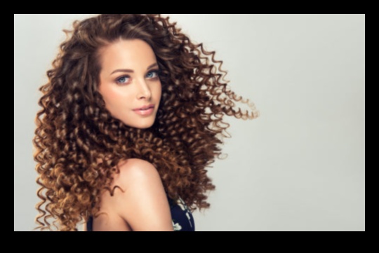 Curbe și vârtejuri Continuare: Un ghid pentru modele superbe de păr ondulat