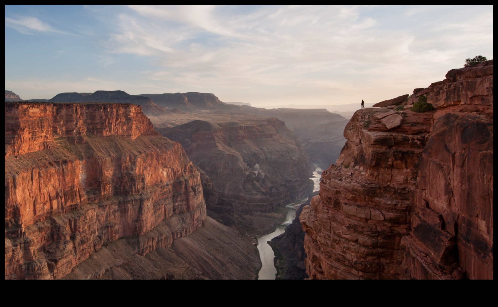 Marele Canion ale Naturii Valleys 2 Văi înverzite: peisaje luxuriante între dealuri