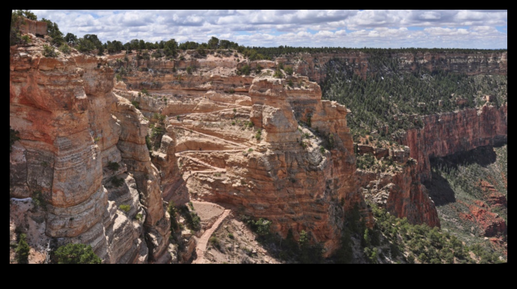 Valleys Nature's Grand Canyons 4 Văi înverzite: peisaje luxuriante între dealuri
