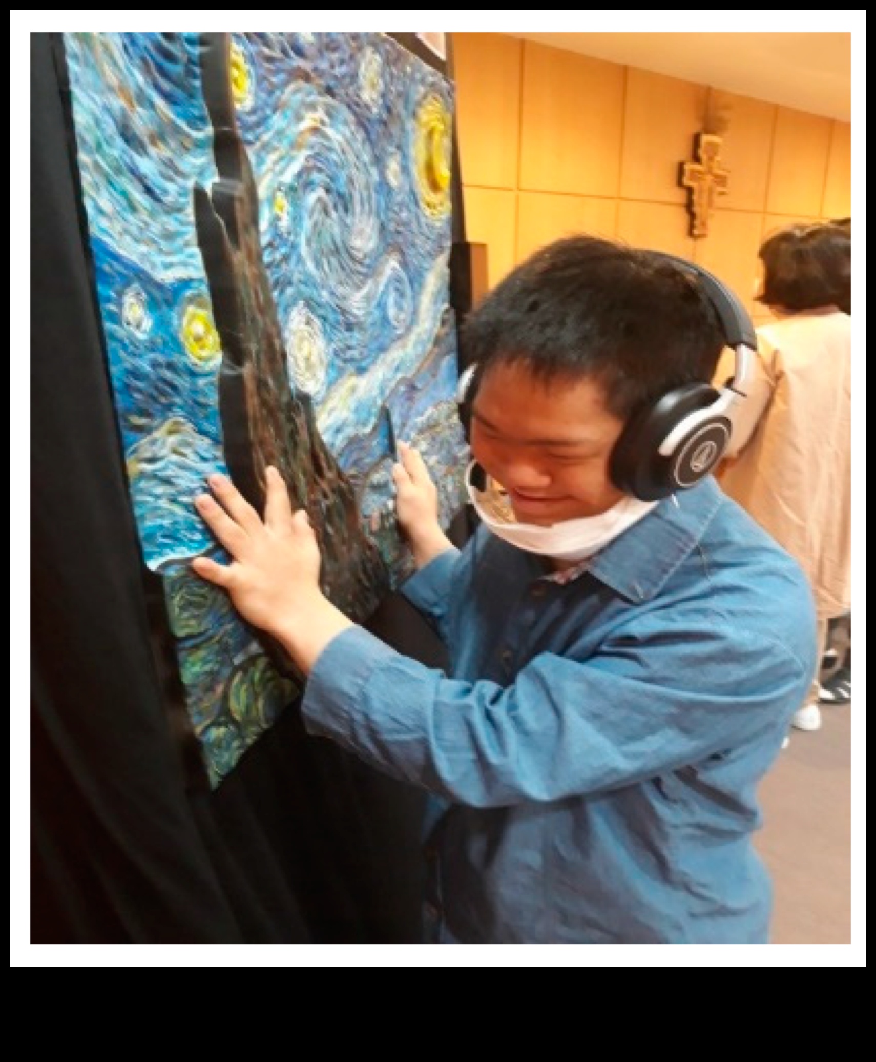 Surprize senzoriale Experiența multisenzorială a artei contemporane 3 Surprize senzoriale: experiența multisenzorială a artei contemporane