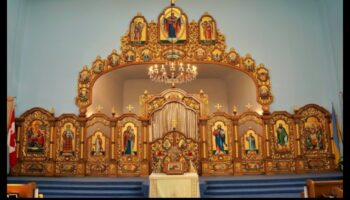 Iconostasis: Arta devoțională în ecranele bisericii bizantine